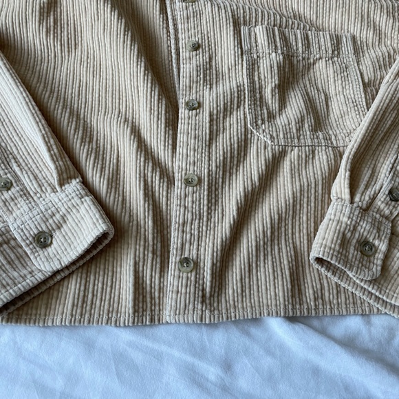 American Eagle Corduroy Cropped Shirt Jacket - Picture 5 of 12